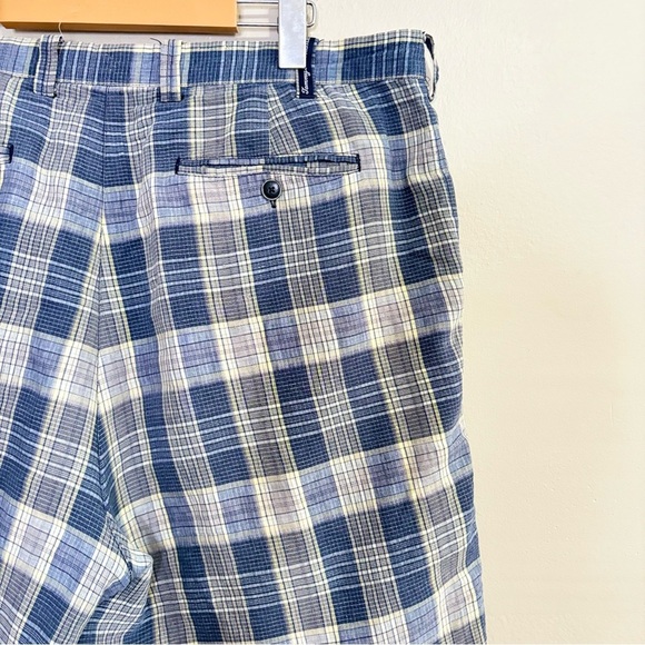 Vintage Tommy Bahama Blue Plaid Flat Front Shorts 75% Linen 25% Silk - Picture 13 of 15
